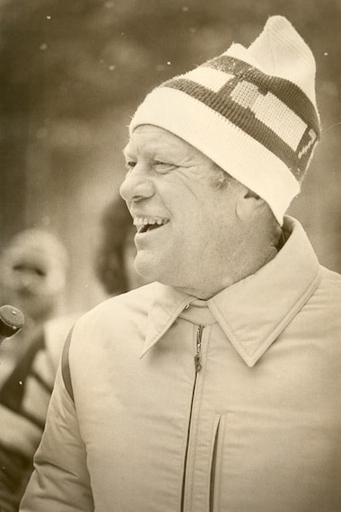 After skiing, President Ford answers questions from reporters. Photo courtesy Colorado Ski and Snowboarding Hall of Fame
